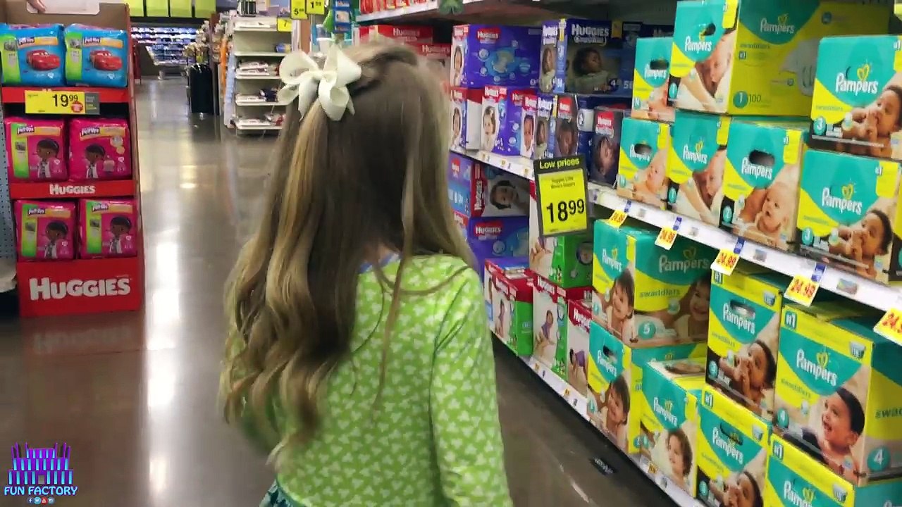 Baby Alive Dolls Mcdonalds Happy Meal and Kroger Kid Size Shopping Cart Trip W/ Play Doh Girl