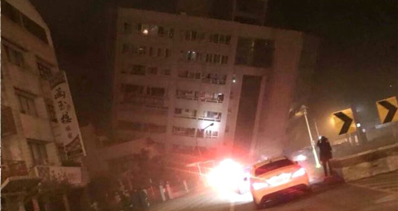 Tayvan'da 6.4 Büyüklüğünde Deprem! Binalar Yerle Bir Oldu