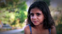 O perigoso passeio de barco à Grécia pelos olhos de uma menina síria
