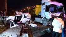 Maltepe'de Hafriyat Kamyonu ile Araba Çarpıştı: 1 Ölü, 1'i Ağır 2 Yaralı