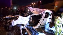 Karşı Şeride Geçen Araç Takla Atıp Hafriyat Kamyonuna Çarptı: 1 Ölü 2 Yaralı