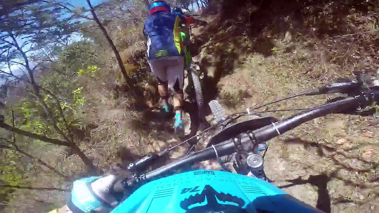 Downhill Asi es la perspectiva de carrera de un piloto en Ciclo Rutas Ec