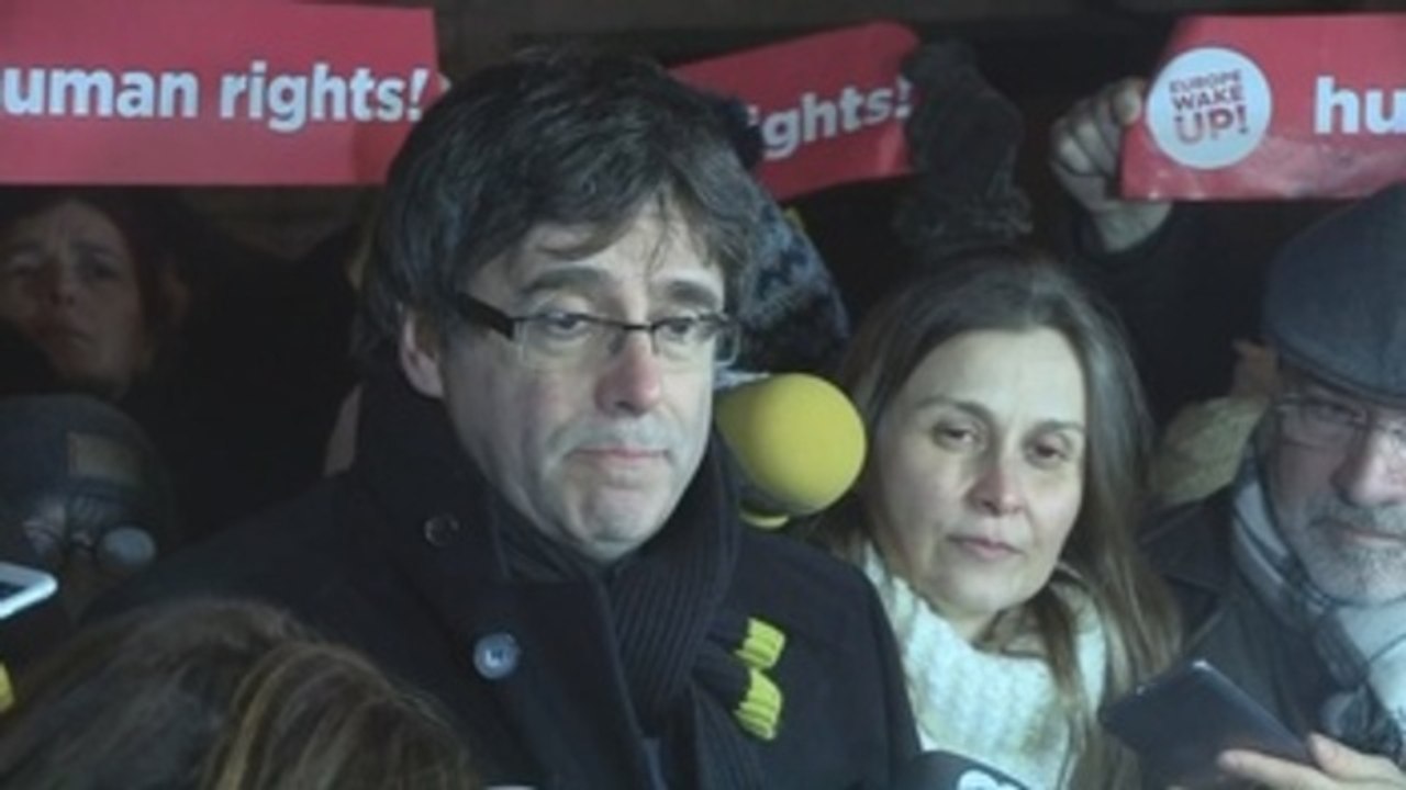 Puigdemont asegura que seguirá trabajando para devolver "la normalidad democrática"