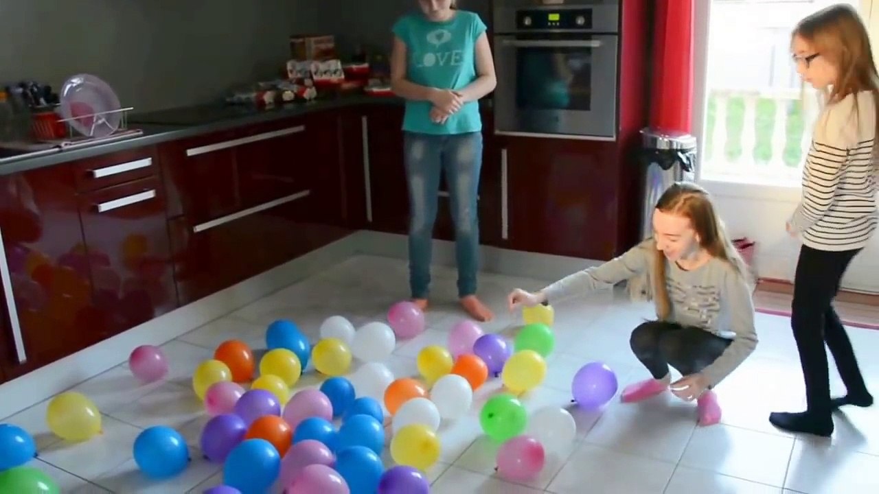 # JEU DE BALLONS A NOTRE FACON #