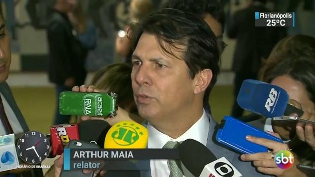 Rodrigo Maia marca data de votação da reforma da Previdência