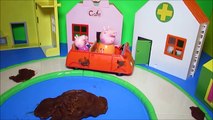 Peppa Pig Shopping Playset Mommy Driving Car to Toy Store & Bakery Shop Review by WD Toys