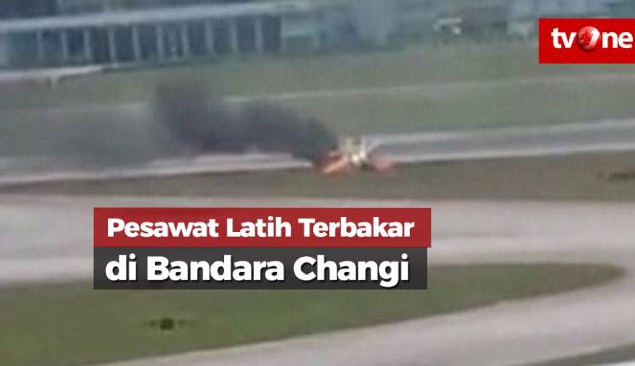 Pesawat Latih Terbakar di Changi