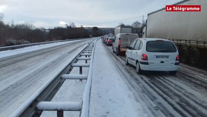 Loudéac. Circulation à l'arrêt sur la D700