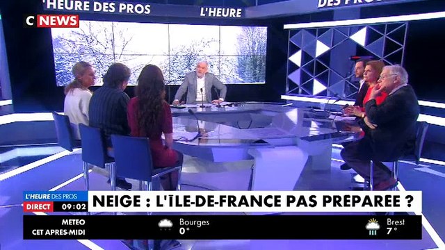 Un ancien SDF témoignage de la difficulté à dormir dehors... sous la neige à Paris - Regardez