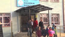 Minik Yürekleriyle Yazdıkları Şiirleri Komutana Getirdiler