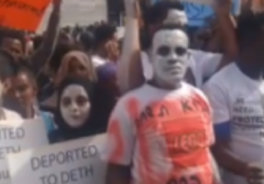 African Asylum Seekers Paint Themselves White to Protest Mass Deportations From Israel