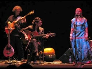 Titi robin  rumba de la casa