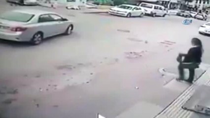 Otomobil ile Takip Edip Böyle Taciz Ettiler