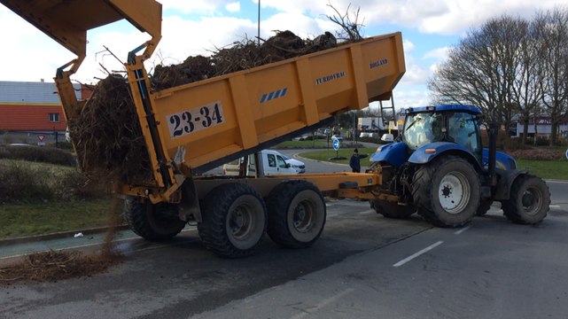 Manifestation des agriculteurs à Intermarché