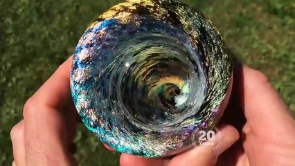 Un vortex dans une bille de verre