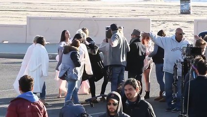 Taylor Swift Gets Wild Behind The Scenes Of '22' Video Shoot [2013]