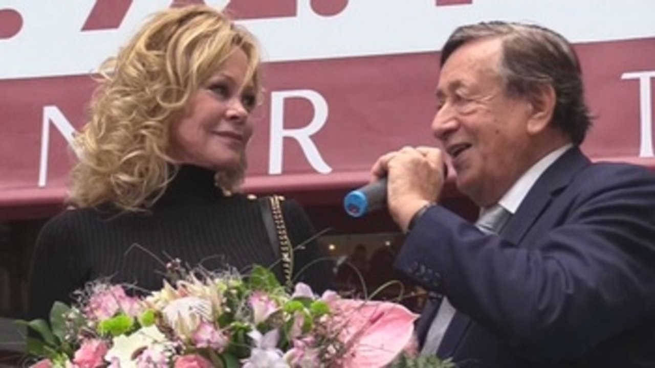 Melanie Griffith acompañará al constructor Richard Lugner en el "baile de los bailes" de Viena