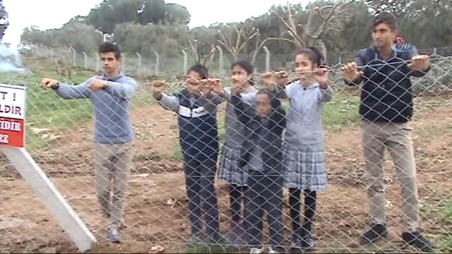 Tapulu Arazim Deyip Yolu Kapattı