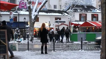 Eyfel Kulesi Kar Yağışı Nedeniyle Kapatıldı
