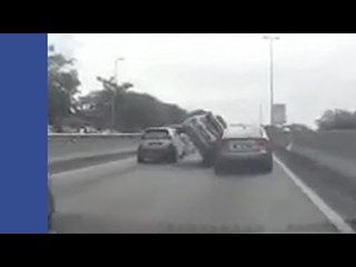Sebab Nak 'Cilok' Satria Panjat Myvi