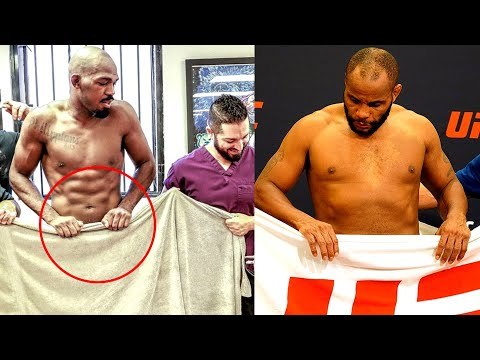Jon Jones Mocks Daniel Cormier for Towel gate,Bisping-Conor McGregor ripped off Floyd's style