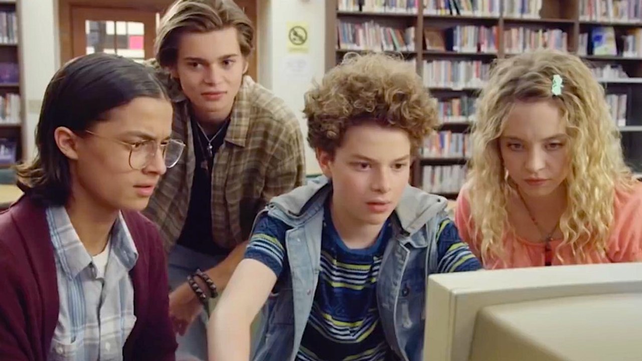 Everything Sucks! on Netflix - Official Trailer