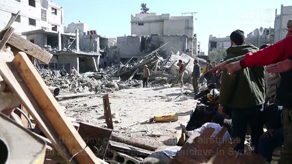 Death toll soars as Syria regime pounds rebel enclave