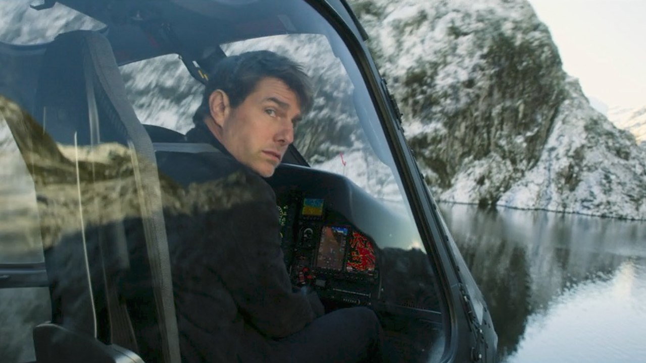 Watch Tom Cruise Risk His Life Again For 'Mission: Impossible - Fallout'