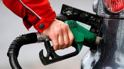 Benzinin Litresine Gece Yarısı 16 Kuruş İndirim Geliyor