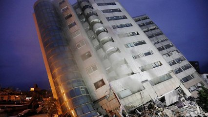 Séisme : à la recherche d'éventuels survivants