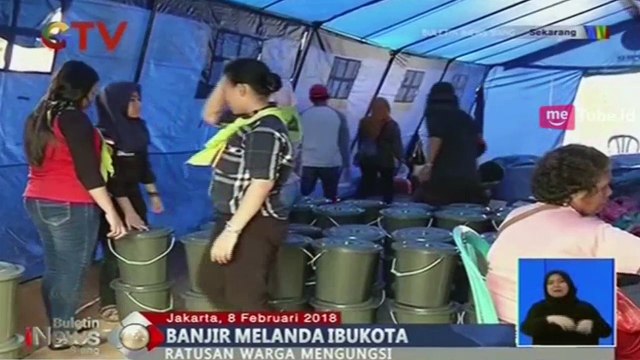 Banjir Melanda, Ratusan Warga Ibu Kota Mulai Mengungsi
