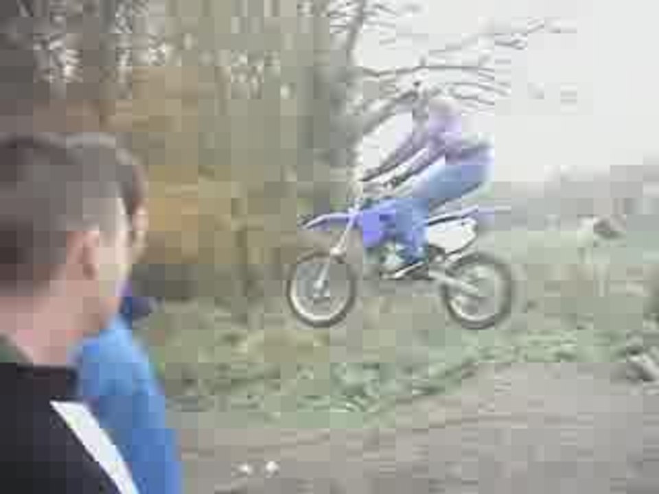 Big jump  moto cross yz 80