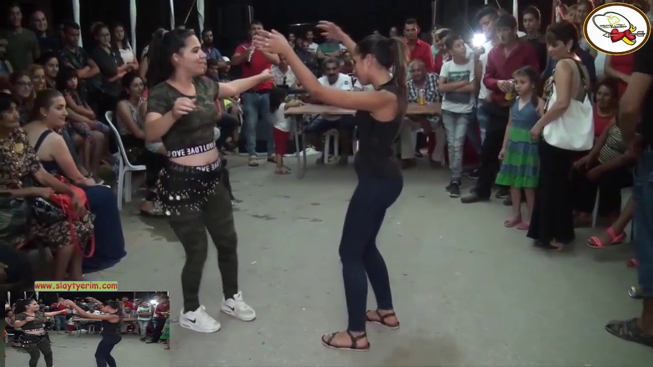 Muhteşem Roman oyun havası gösterisi