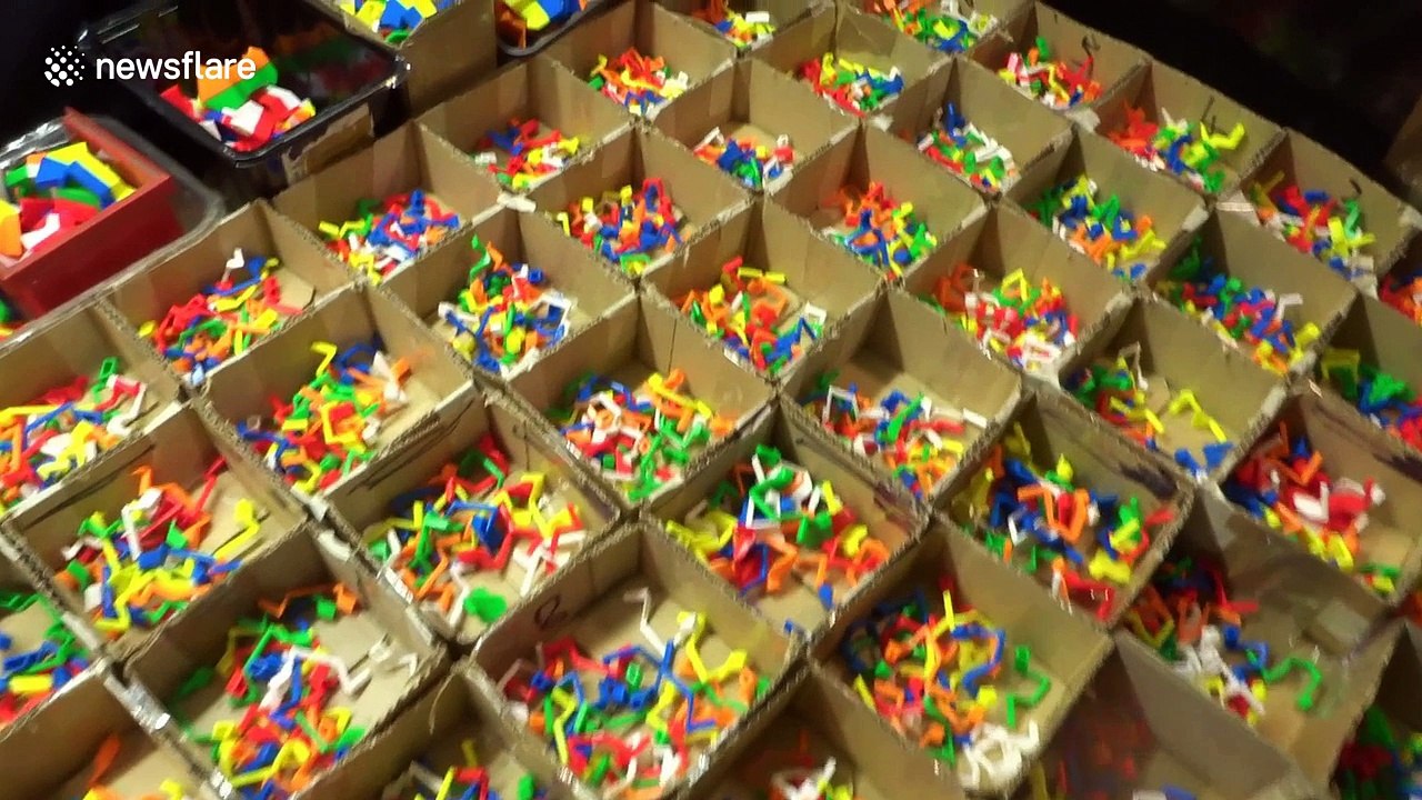 Man assembles 1500 piece Rubik's Cube puzzle