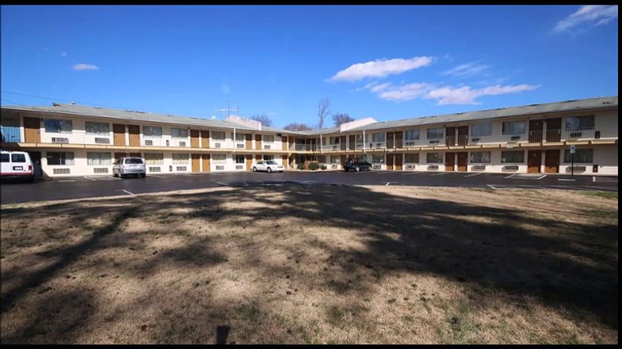 Royal Inn Charlotte Airport Hotel