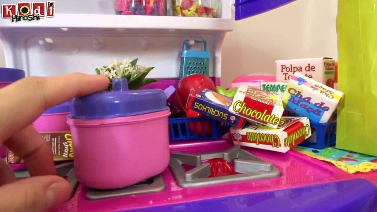 ROTINA NA MINHA COZINHA DE BRINQUEDO COMIDINHA PANELINHA GELADEIRA