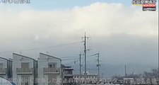 Japon : Un hélicoptère militaire s'écrase sur une maison (vidéo)