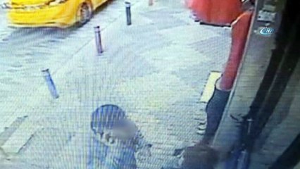 Telefonla vatandaşları dolandıran çeteye operasyon kamerada: 33 gözaltı