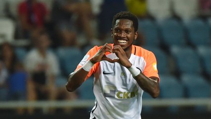 Le missile de Fred avec le Shakhtar Donetsk