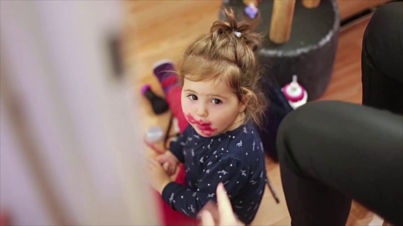 Des allergènes et des perturbateurs endocriniens dans le maquillage pour enfant