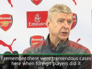 Télécharger la video: English players are 'masters of diving' - Wenger