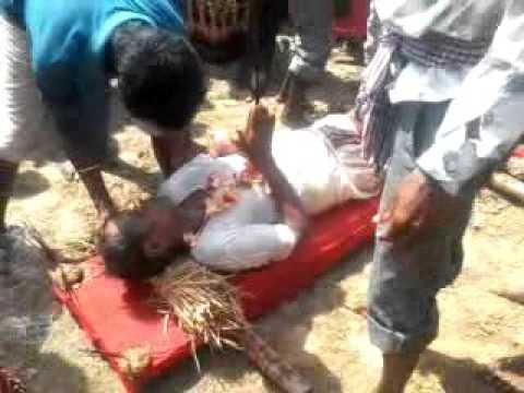 यहां कील के बिस्तर पर लेटकर भगवन को खुश करते हैं भक्त