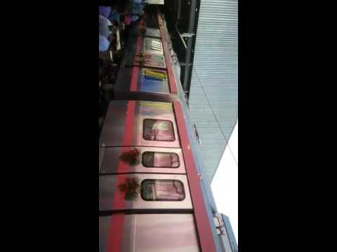 बिना ड्राइवर के चली मेट्रो, केजरीवाल और वेंकैया भी थे सामने