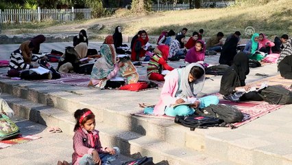 Türk STK'lerden Pakistanlı öğrencilere yardım - İSLAMABAD