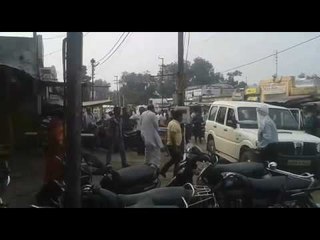 Woman beating his father-in-law in Aligarh
