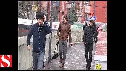 İstanbul�da beklenen sağanak yağmur başladı