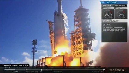 Deux lanceurs de la fusée Falcon Heavy se posent sur Terre simultanément