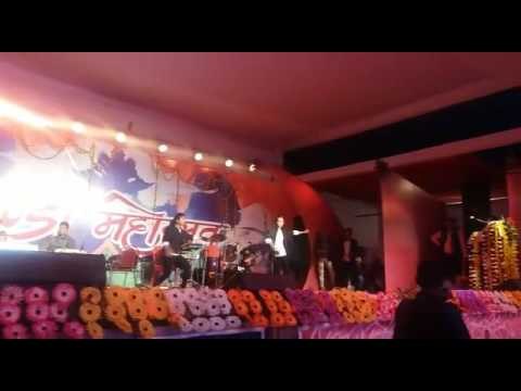 girls perform in gonda mahotsav