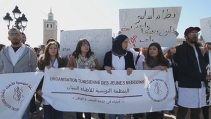 Protestas en Túnez para pedir una reforma de los estudios de medicina