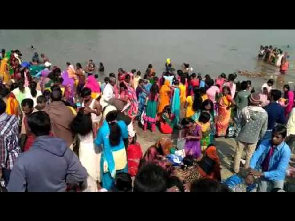 Bihar : pilgrims and devotees reached for ganga bath in Maghi purnima
